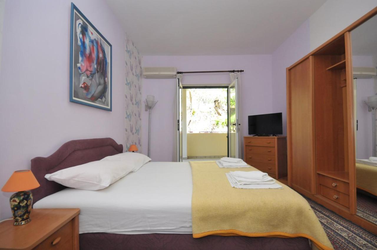 Apartments Balic Sveti Stefan Buitenkant foto