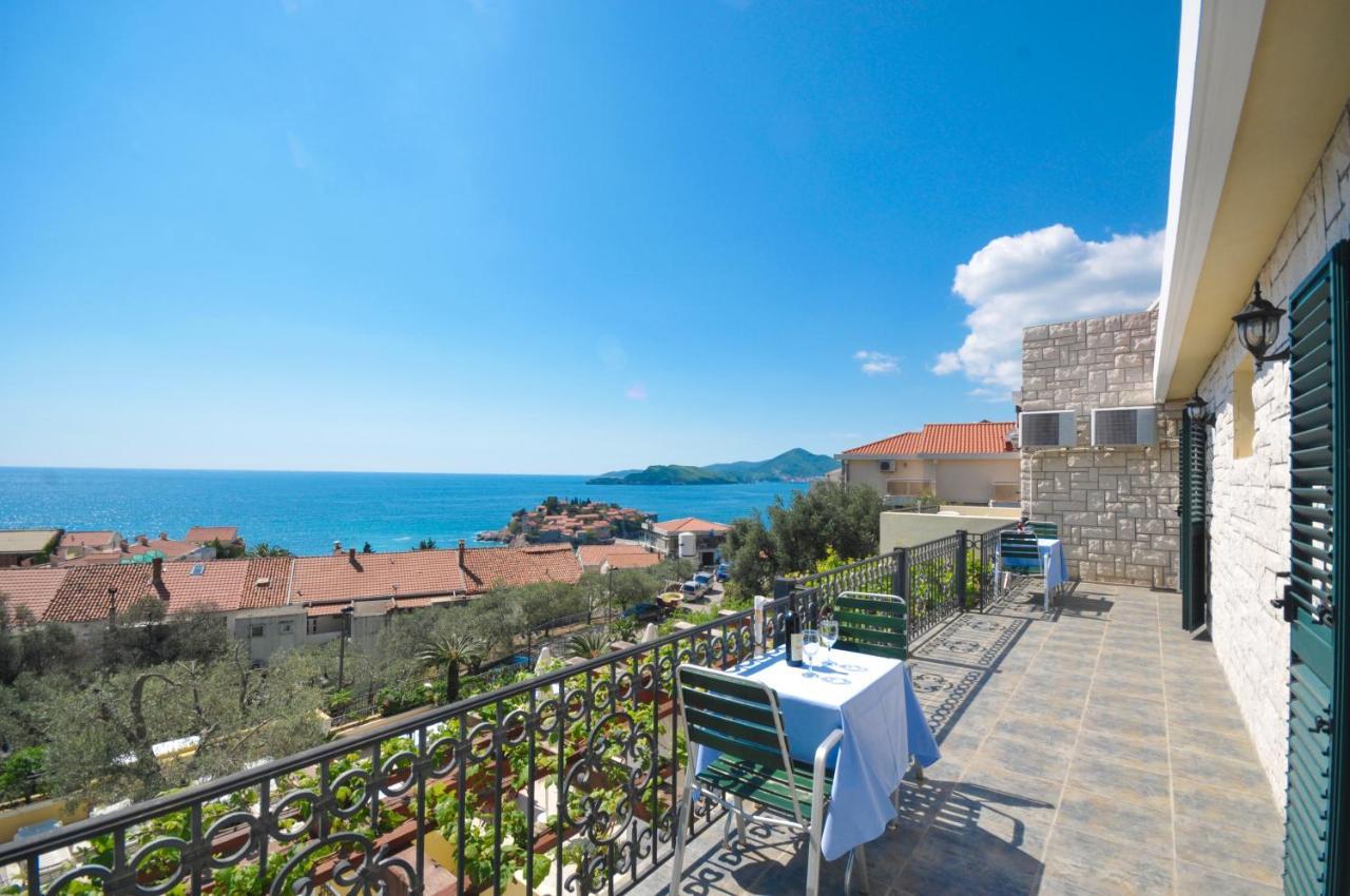 Apartments Balic Sveti Stefan Buitenkant foto