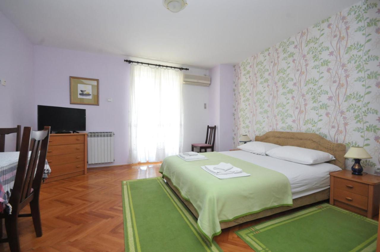 Apartments Balic Sveti Stefan Buitenkant foto