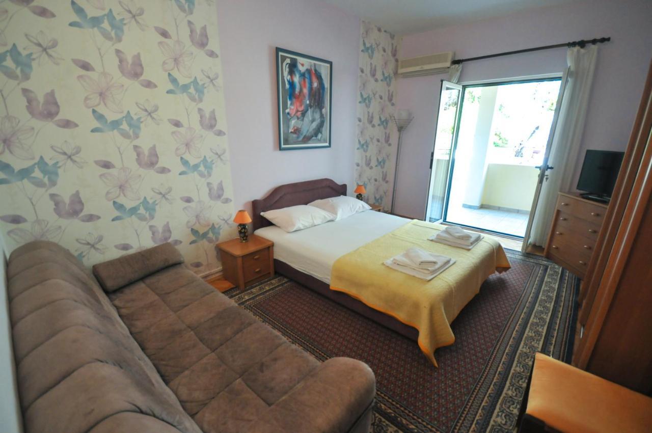 Apartments Balic Sveti Stefan Buitenkant foto