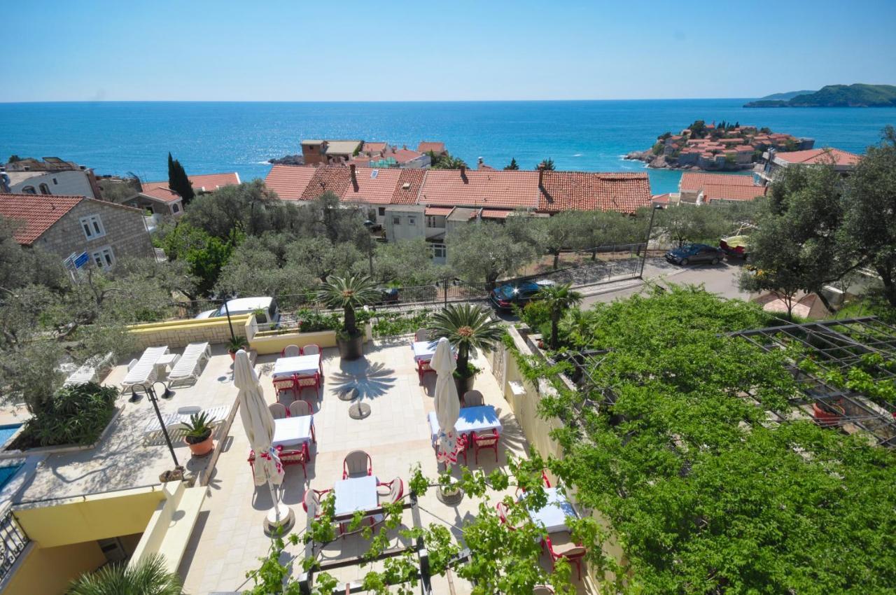 Apartments Balic Sveti Stefan Buitenkant foto