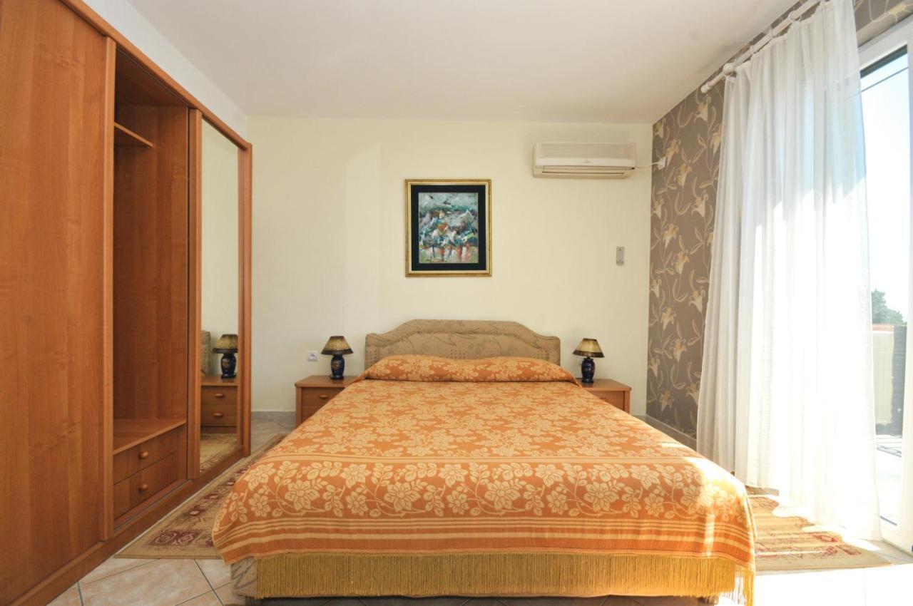 Apartments Balic Sveti Stefan Buitenkant foto