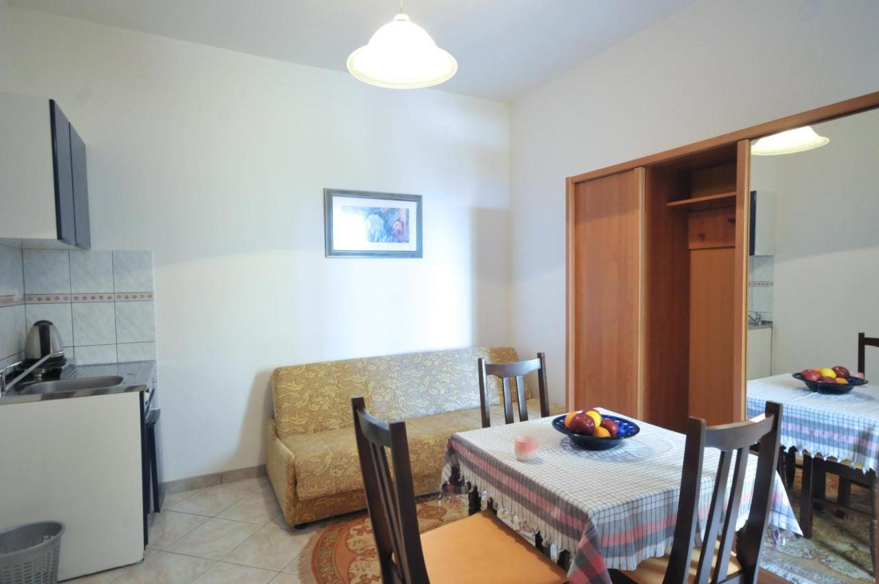Apartments Balic Sveti Stefan Buitenkant foto