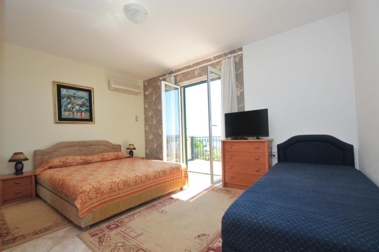 Apartments Balic Sveti Stefan Buitenkant foto